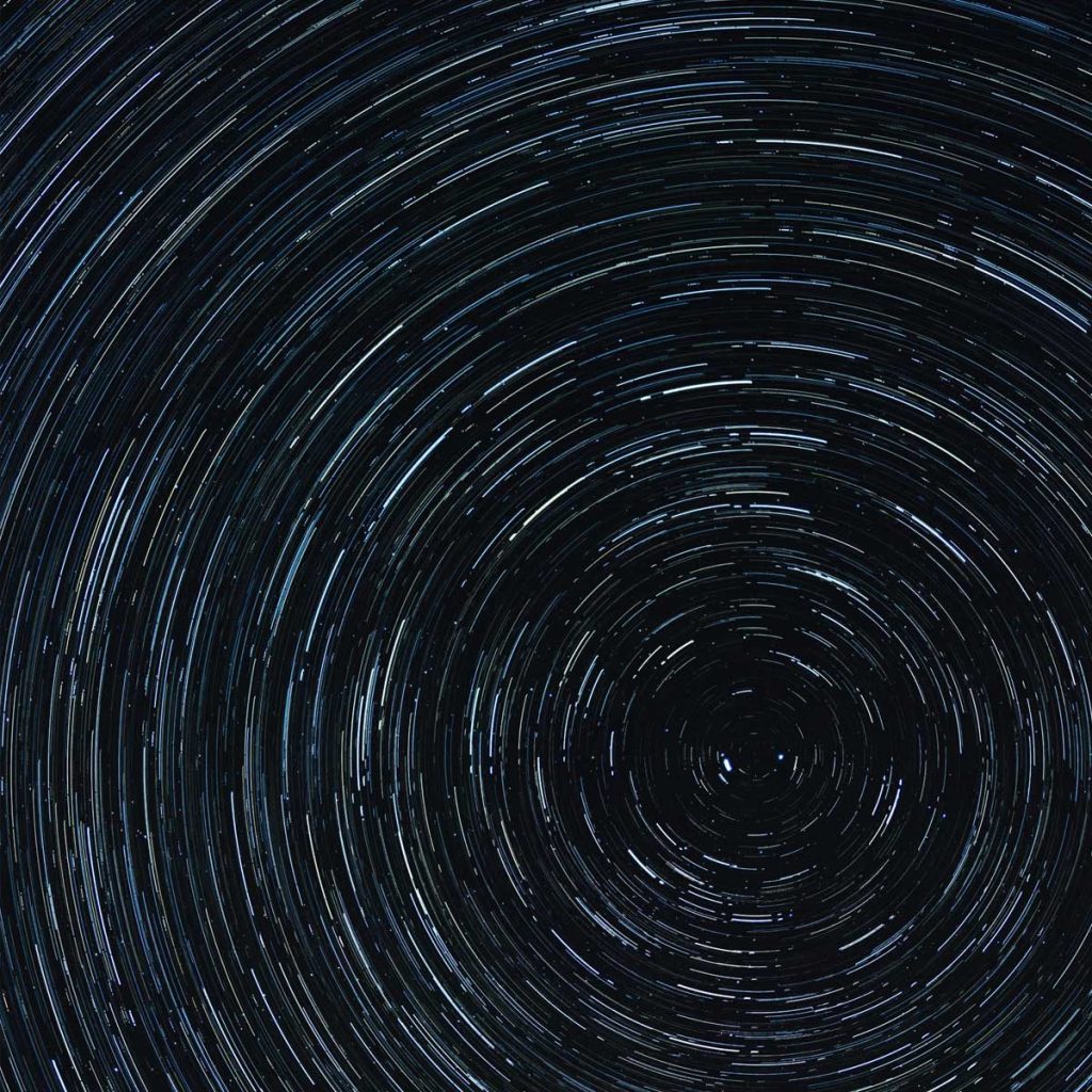 Hington Klarsey: AI-generated image of black and white spiral