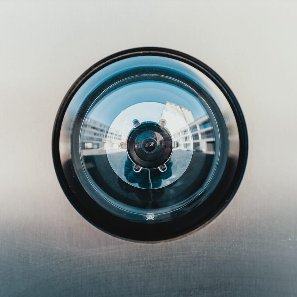 Hington Klarsey: security camera on door