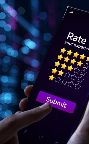 Hington Klarsey: woman submitting review on customer feedback app